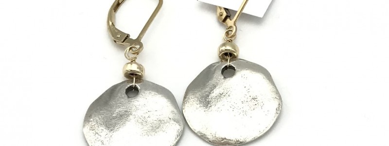 Rustic-pebble-earrings-gold