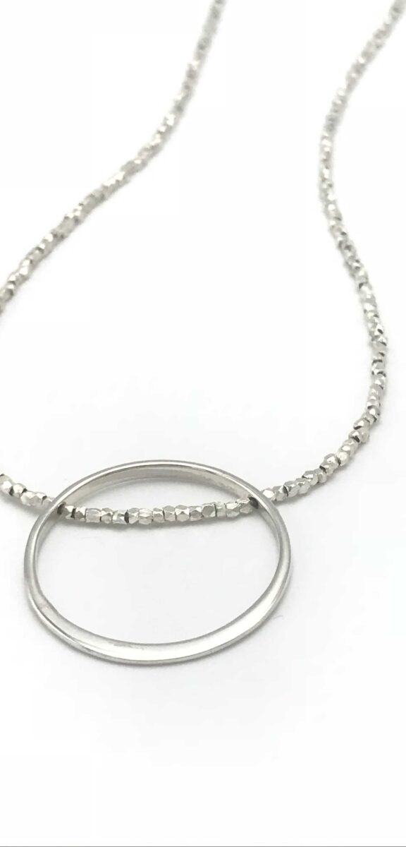 Float-necklace-silver-image