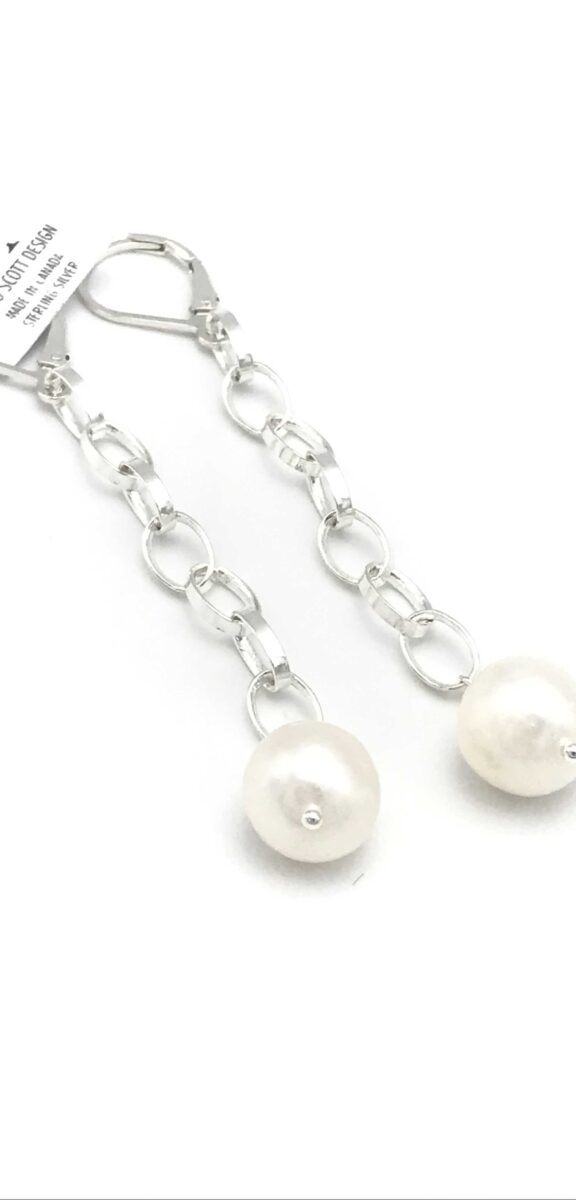 Pearl-Edge-Earrings