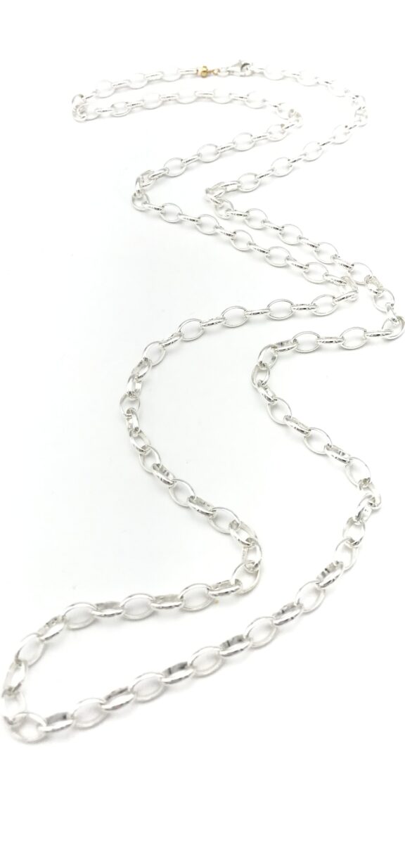 Long-silver-chain-oval