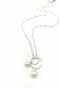 Pearl-reflection-necklace