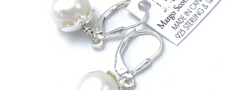 pearl-daisy-top-earrings-product