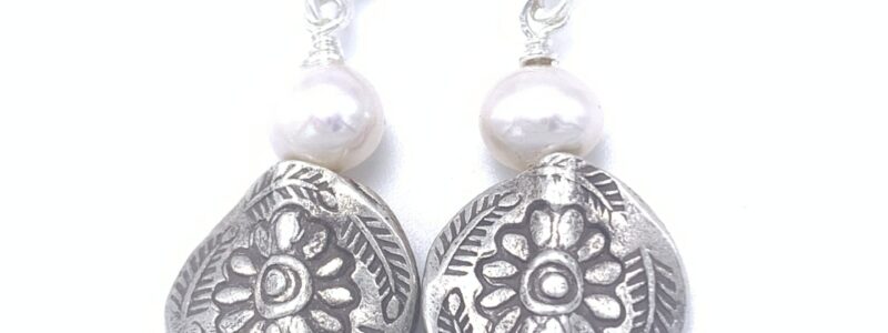 Bloom-pearl-earrings